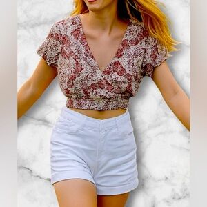 Hollister Crop Top Size M